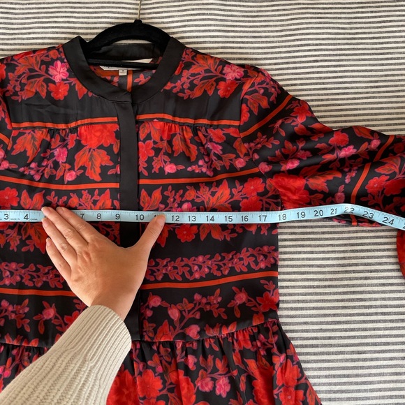 Cupcakes and Cashmere Floral Dress | S - Picture 7 of 11